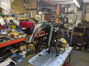 Yamaha RD400C Full Restoration - Assembly is going well