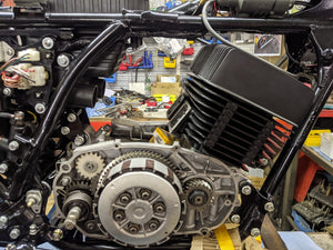 Yamaha RD400C Full Restoration - Engine is in